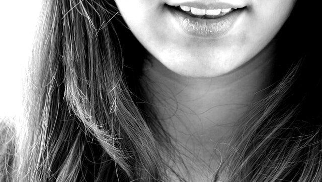 causas del desgaste dental
