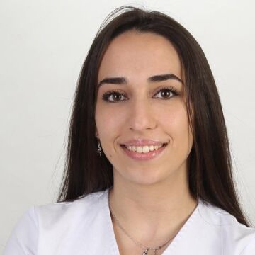 Cristina V.M. Cristina V.M.