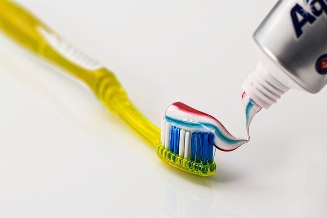 como elegir la mejor pasta de dientes